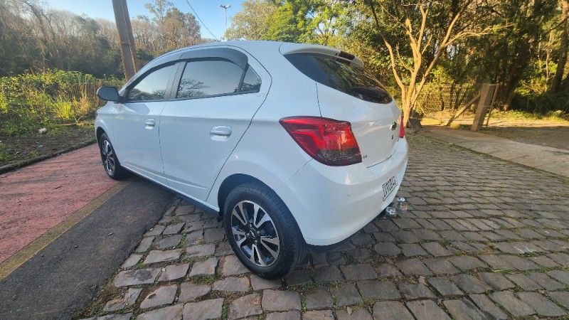CHEVROLET ONIX 1.4 LTZ MANUAL 2014/2015 FERNANDO AUTOMÓVEIS | REVENDA DE CARROS ARROIO DO MEIO ARROIO DO MEIO / Carros no Vale
