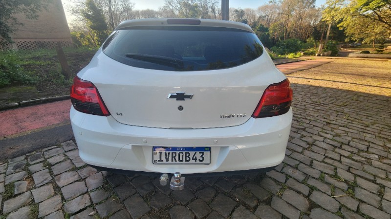 CHEVROLET ONIX 1.4 LTZ MANUAL 2014/2015 FERNANDO AUTOMÓVEIS | REVENDA DE CARROS ARROIO DO MEIO ARROIO DO MEIO / Carros no Vale