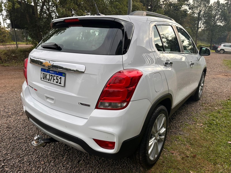 CHEVROLET TRACKER PREMIER 1.4 TURBO 2017/2018 MENEGHINI VEÍCULOS ARROIO DO MEIO / Carros no Vale