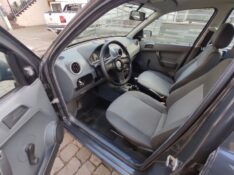VOLKSWAGEN GOL 1.0 2006/2007 ALTERNATIVA VEÍCULOS LAJEADO / Carros no Vale