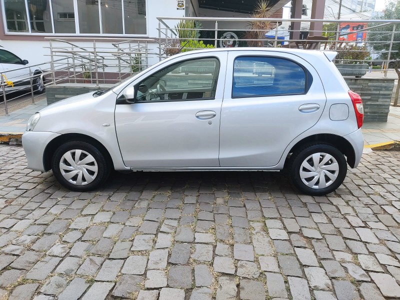 TOYOTA ETIOS 1.3 X - 2017