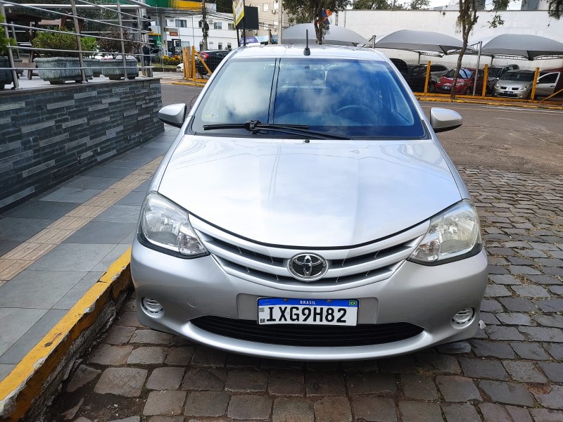TOYOTA ETIOS 1.3 X - 2017