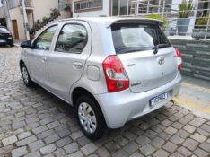 TOYOTA ETIOS 1.3 X 2016/2017 ALTERNATIVA VEÍCULOS LAJEADO / Carros no Vale