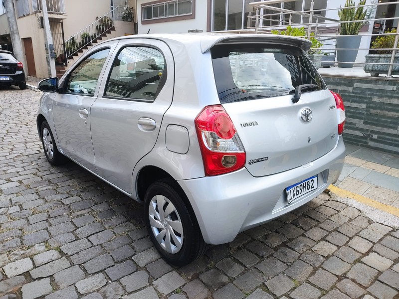 TOYOTA ETIOS 1.3 X - 2017