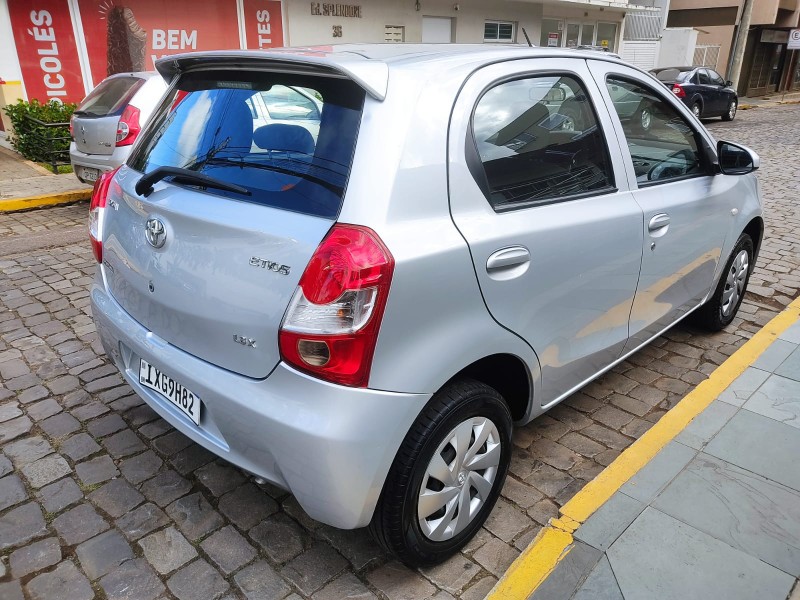 TOYOTA ETIOS 1.3 X - 2017