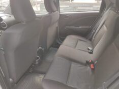 TOYOTA ETIOS 1.3 X 2016/2017 ALTERNATIVA VEÍCULOS LAJEADO / Carros no Vale