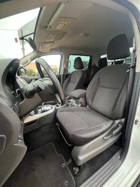 NISSAN FRONTIER 2.3 16V TURBO DIESEL ATTACK CD 4X4 AUTOMÁTICO 2020/2020 BOSCO AUTOMÓVEIS GUAPORÉ / Carros no Vale