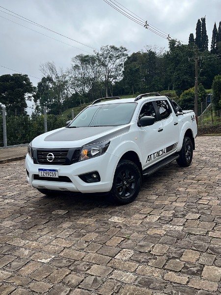 NISSAN FRONTIER 2.3 16V TURBO DIESEL ATTACK CD 4X4 AUTOMÁTICO 2020/2020 BOSCO AUTOMÓVEIS GUAPORÉ / Carros no Vale
