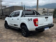 NISSAN FRONTIER 2.3 16V TURBO DIESEL ATTACK CD 4X4 AUTOMÁTICO 2020/2020 BOSCO AUTOMÓVEIS GUAPORÉ / Carros no Vale