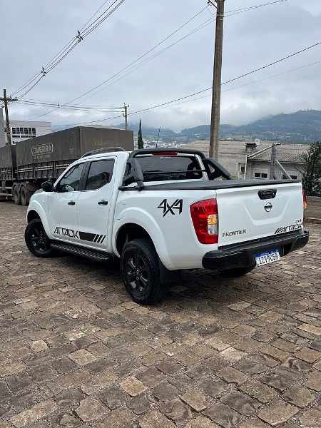 NISSAN FRONTIER 2.3 16V TURBO DIESEL ATTACK CD 4X4 AUTOMÁTICO 2020/2020 BOSCO AUTOMÓVEIS GUAPORÉ / Carros no Vale