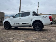 NISSAN FRONTIER 2.3 16V TURBO DIESEL ATTACK CD 4X4 AUTOMÁTICO 2020/2020 BOSCO AUTOMÓVEIS GUAPORÉ / Carros no Vale