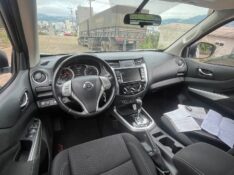 NISSAN FRONTIER 2.3 16V TURBO DIESEL ATTACK CD 4X4 AUTOMÁTICO 2020/2020 BOSCO AUTOMÓVEIS GUAPORÉ / Carros no Vale