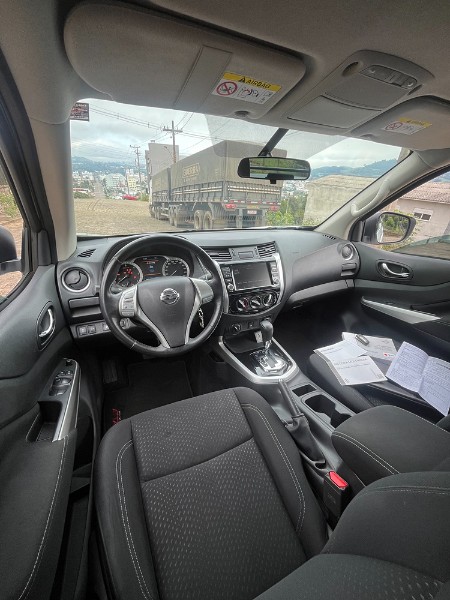 NISSAN FRONTIER 2.3 16V TURBO DIESEL ATTACK CD 4X4 AUTOMÁTICO 2020/2020 BOSCO AUTOMÓVEIS GUAPORÉ / Carros no Vale