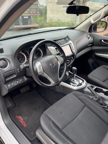 NISSAN FRONTIER 2.3 16V TURBO DIESEL ATTACK CD 4X4 AUTOMÁTICO 2020/2020 BOSCO AUTOMÓVEIS GUAPORÉ / Carros no Vale
