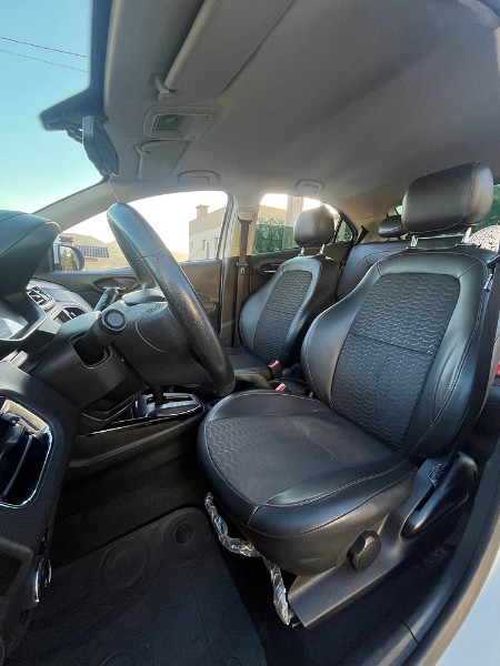 CHEVROLET ONIX 1.4 LTZ AUT. 2018/2018 BOSCO AUTOMÓVEIS GUAPORÉ / Carros no Vale