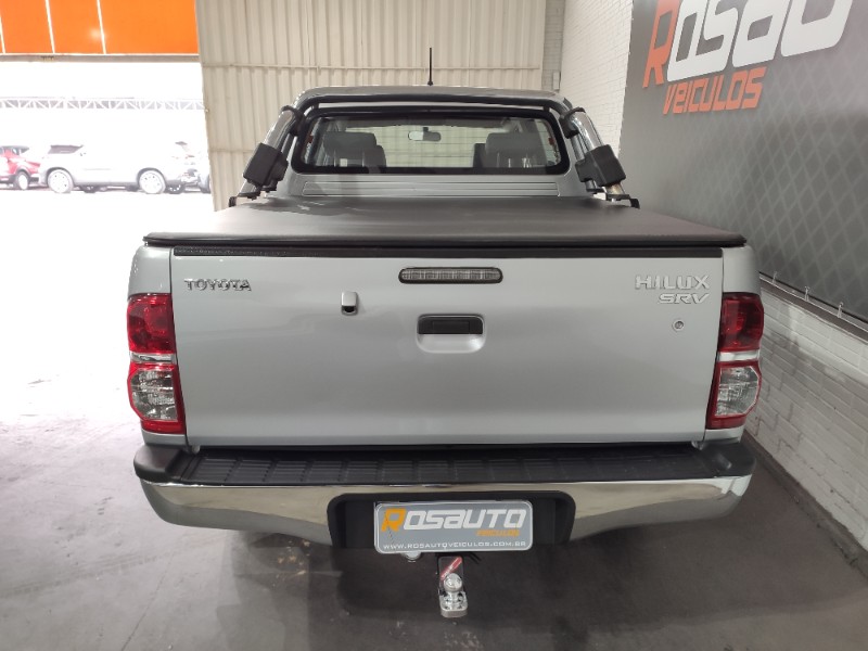 TOYOTA HILUX 2.7 SRV 4X4 CD 16V FLEX 4P AUTOMÁTICO 2013/2013 ROSAUTO VEÍCULOS VENÂNCIO AIRES / Carros no Vale