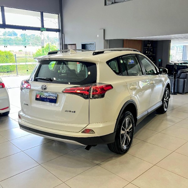 TOYOTA RAV4 2.0 HIGH 4X2 16V 2017/2017 JOÃO CARROS MULTIMARCAS GUAPORÉ / Carros no Vale