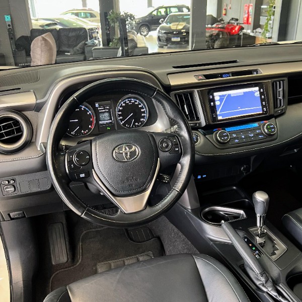 TOYOTA RAV4 2.0 HIGH 4X2 16V 2017/2017 JOÃO CARROS MULTIMARCAS GUAPORÉ / Carros no Vale
