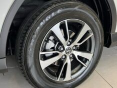 TOYOTA RAV4 2.0 HIGH 4X2 16V 2017/2017 JOÃO CARROS MULTIMARCAS GUAPORÉ / Carros no Vale