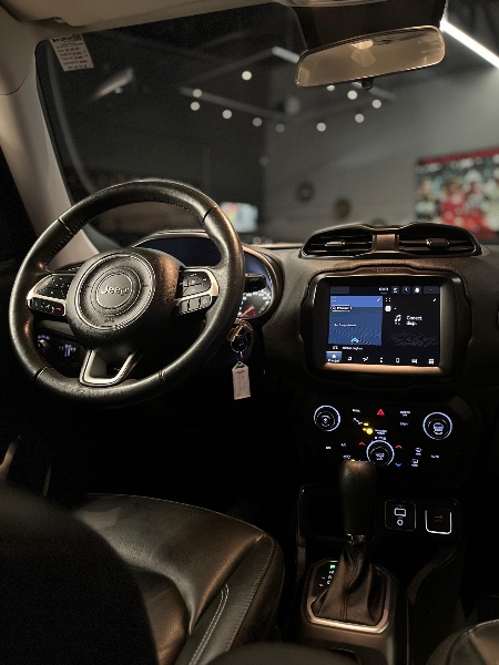 JEEP RENEGADE 1.8 16V LONGITUDE 2021/2021 JM AUTOMÓVEIS VENÂNCIO AIRES / Carros no Vale
