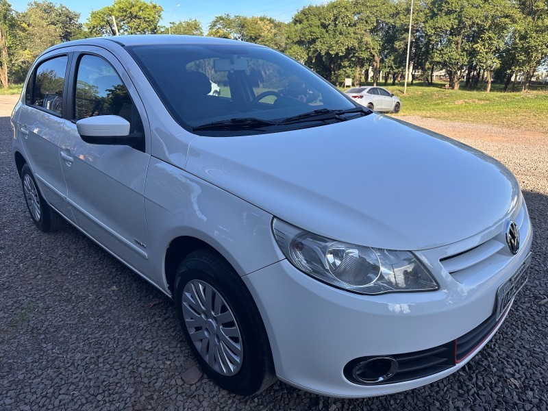VOLKSWAGEN GOL 1.0 2010/2011 MENEGHINI VEÍCULOS ARROIO DO MEIO / Carros no Vale