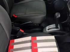MITSUBISHI PAJERO TR4 2.0 2014/2015 LAVENDA VEÍCULOS ARROIO DO MEIO / Carros no Vale