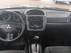 MITSUBISHI PAJERO TR4 2.0 2014/2015 LAVENDA VEÍCULOS ARROIO DO MEIO / Carros no Vale