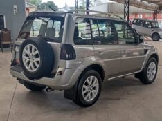 MITSUBISHI PAJERO TR4 2.0 2014/2015 LAVENDA VEÍCULOS ARROIO DO MEIO / Carros no Vale