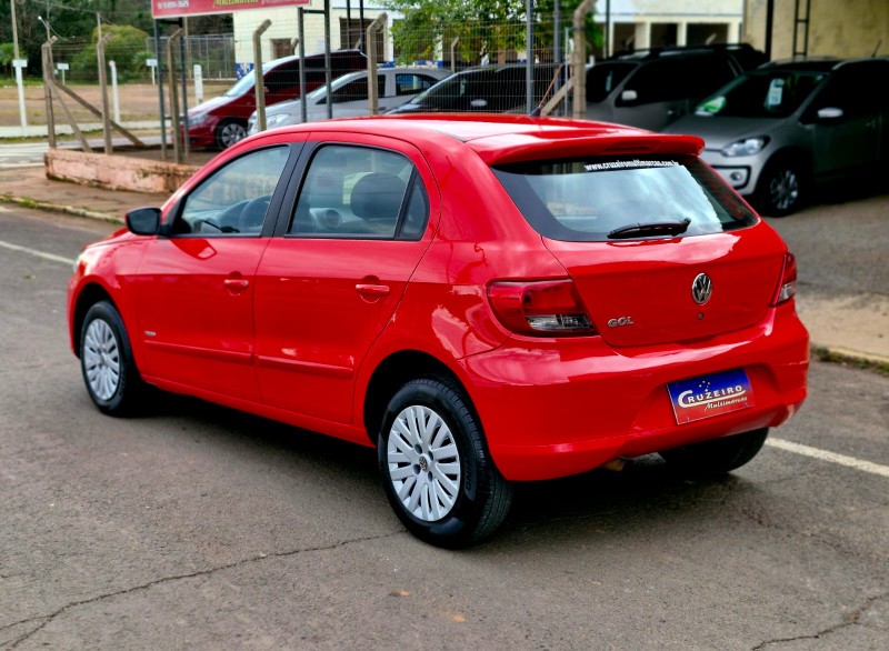 VOLKSWAGEN GOL 1.0 MI TRENDLINE 8V FLEX 4P MANUAL 2011/2012 CRUZEIRO MULTIMARCAS CRUZEIRO DO SUL / Carros no Vale
