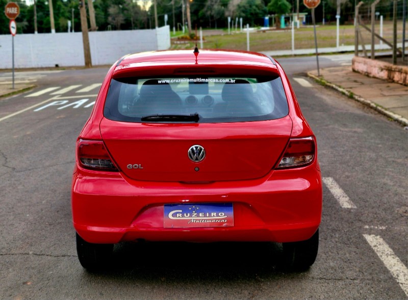 VOLKSWAGEN GOL 1.0 MI TRENDLINE 8V FLEX 4P MANUAL 2011/2012 CRUZEIRO MULTIMARCAS CRUZEIRO DO SUL / Carros no Vale