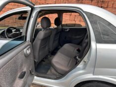 CHEVROLET CORSA SED. PREMIUM 1.4 8V ECONOFLEX 4P 2010/2010 LS MULTIMARCAS VENÂNCIO AIRES / Carros no Vale