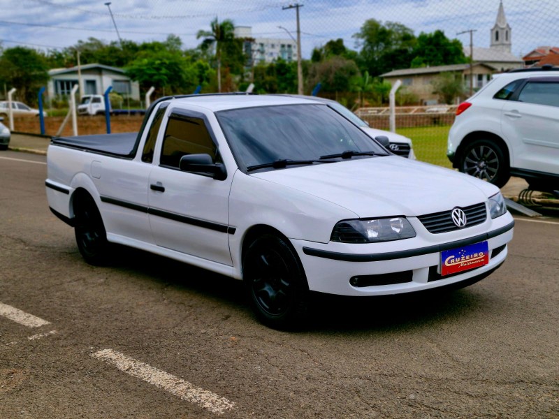 VOLKSWAGEN SAVEIRO 1.8MI 2001/2001 CRUZEIRO MULTIMARCAS CRUZEIRO DO SUL / Carros no Vale