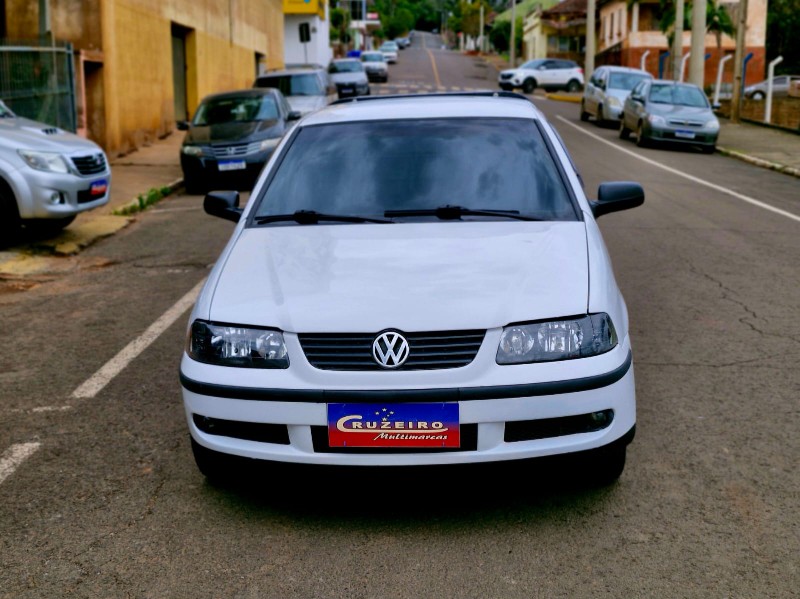VOLKSWAGEN SAVEIRO 1.8MI 2001/2001 CRUZEIRO MULTIMARCAS CRUZEIRO DO SUL / Carros no Vale