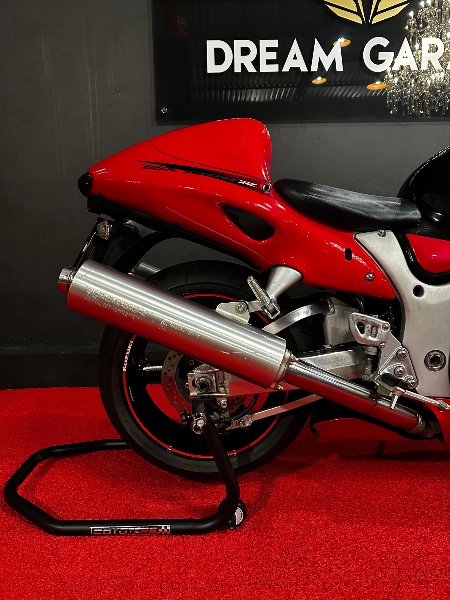 SUZUKI MOTOS GSX 1300 R HAYABUSA /2006 EXCLUSIVO VEÍCULOS SANTA CRUZ DO SUL / Carros no Vale
