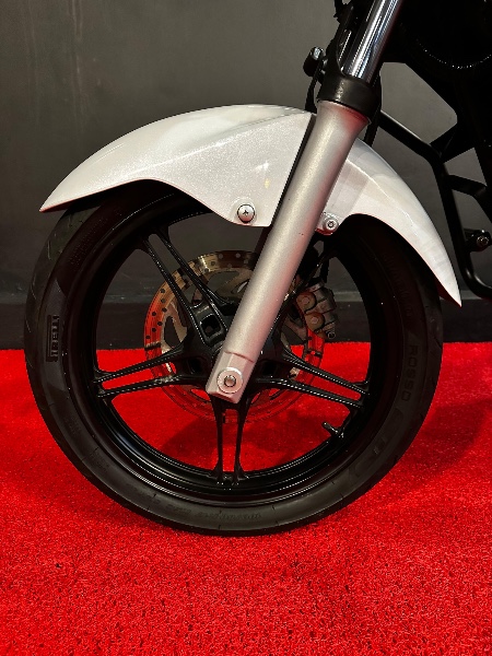 YAMAHA FAZER 250IE LIMITED EDITION /2016 EXCLUSIVO VEÍCULOS SANTA CRUZ DO SUL / Carros no Vale
