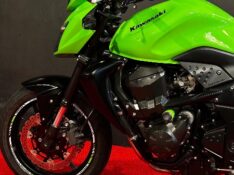 KAWASAKI Z 750 /2011 EXCLUSIVO VEÍCULOS SANTA CRUZ DO SUL / Carros no Vale