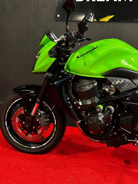 KAWASAKI Z 750 /2011 EXCLUSIVO VEÍCULOS SANTA CRUZ DO SUL / Carros no Vale