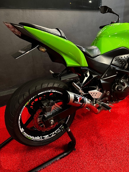 KAWASAKI Z 750 /2011 EXCLUSIVO VEÍCULOS SANTA CRUZ DO SUL / Carros no Vale