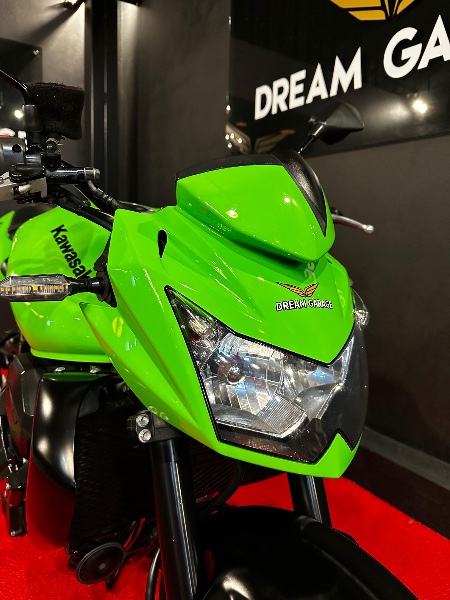 KAWASAKI Z 750 /2011 EXCLUSIVO VEÍCULOS SANTA CRUZ DO SUL / Carros no Vale
