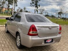 TOYOTA ETIOS 1.5 XLS 2017 2016/2017 NEURI VEÍCULOS LAJEADO / Carros no Vale