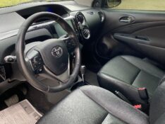 TOYOTA ETIOS 1.5 XLS 2017 2016/2017 NEURI VEÍCULOS LAJEADO / Carros no Vale