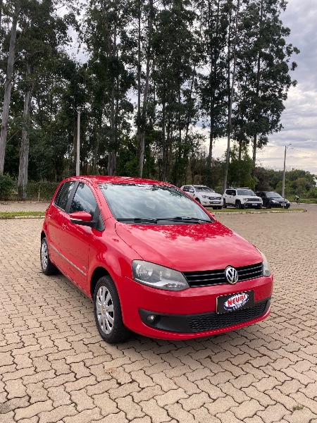 VOLKSWAGEN FOX 1.6 MI I-MOTION 8V 2011 /2011 NEURI VEÍCULOS LAJEADO / Carros no Vale