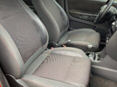 VOLKSWAGEN FOX 1.6 MI I-MOTION 8V 2011 /2011 NEURI VEÍCULOS LAJEADO / Carros no Vale