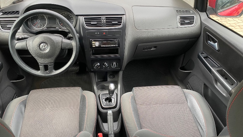 VOLKSWAGEN FOX 1.6 MI I-MOTION 8V 2011 /2011 NEURI VEÍCULOS LAJEADO / Carros no Vale
