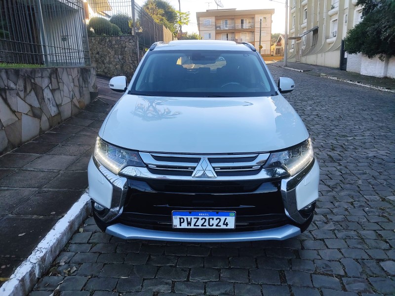 MITSUBISHI OUTLANDER 2.2 DIESEL 2018 - 2016
