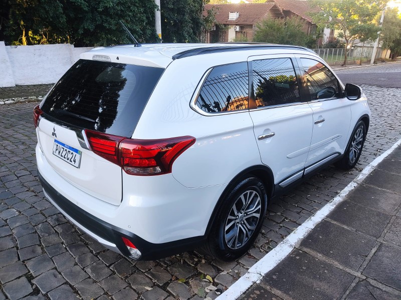 MITSUBISHI OUTLANDER 2.2 DIESEL 2018 - 2016
