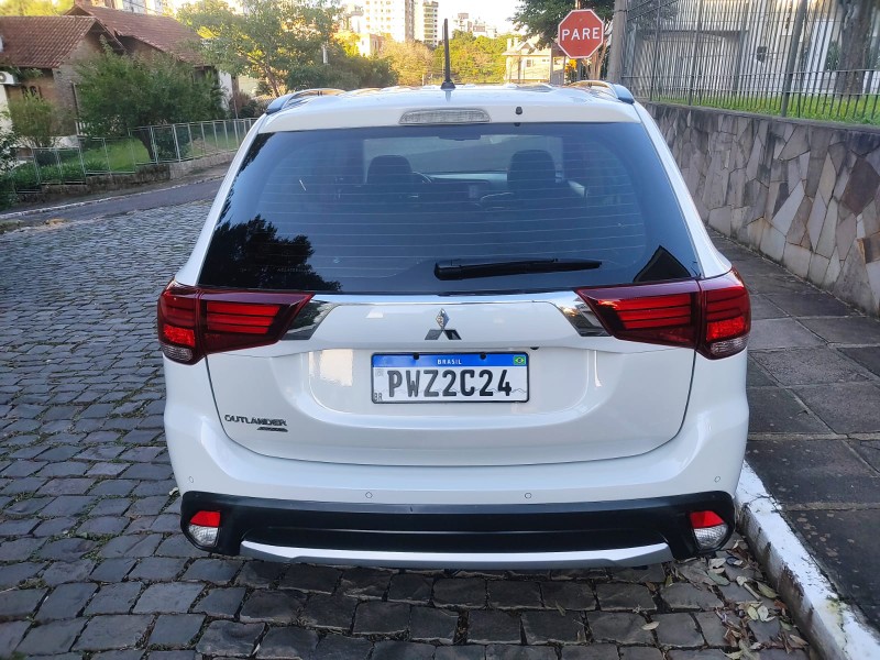 MITSUBISHI OUTLANDER 2.2 DIESEL 2018 - 2016