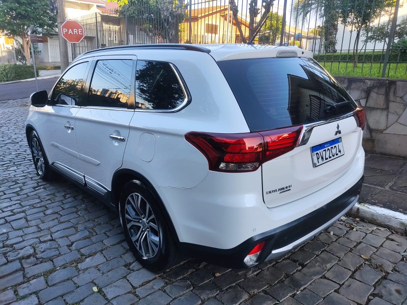 MITSUBISHI OUTLANDER 2.2 DIESEL 2018 - 2016