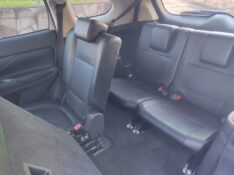 MITSUBISHI OUTLANDER 2.2 2015/2016 ALTERNATIVA VEÍCULOS LAJEADO / Carros no Vale