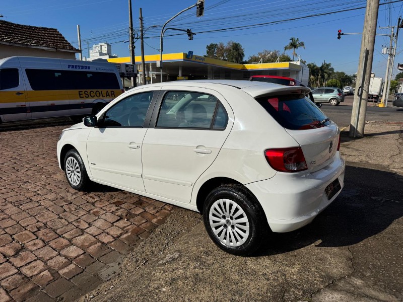 VOLKSWAGEN GOL 1.6 MI 8V TOTAL FLEX 2011/2012 AR MULTIMARCAS VENÂNCIO AIRES / Carros no Vale